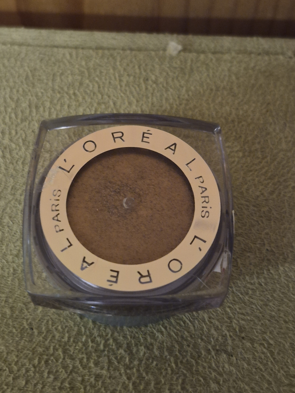 L'Oreal Infallible 24HR Waterproof Eyeshadow #890 Bronzed Taupe